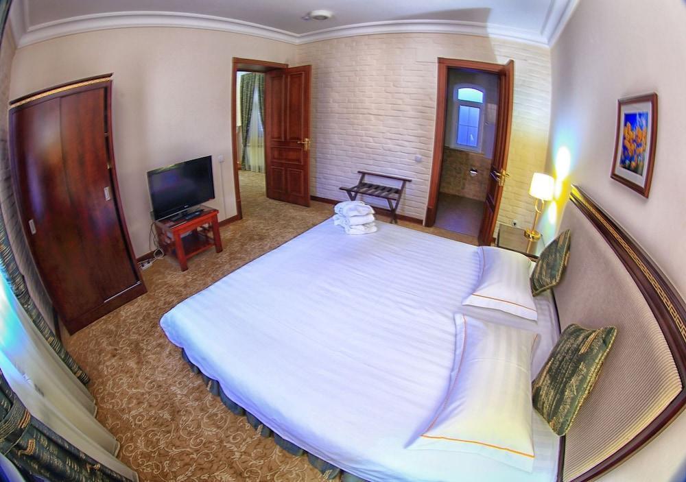 Hl 309 Hotel Tachkent Extérieur photo